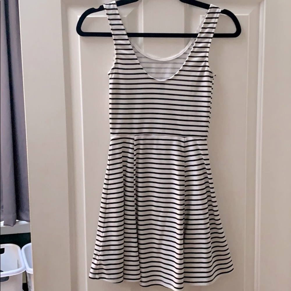 Women’s Black/White striped dress